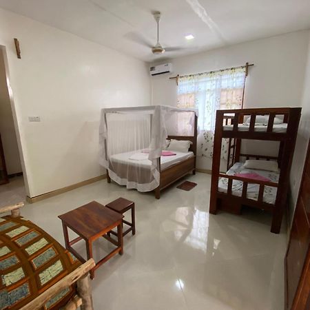 ホテル Zuri House ナングウィ エクステリア 写真